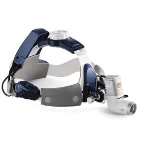Fotóforo de LED 5W bateria recarregável
Fotoforo Luz Led 5w Cirurgião Dentista Procedimentos Médicos
Farol Dental LED 5W - Lupas Cirúrgicas para Odontologia
