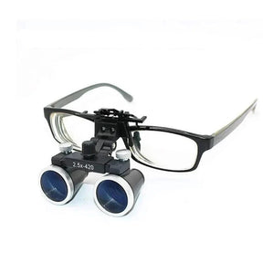 Lupa binocular para óculos
Lupa para óculos de grau
Lupa 2.5X para óculos
Lupa 3.5X para óculos
Lupa adaptável para óculos